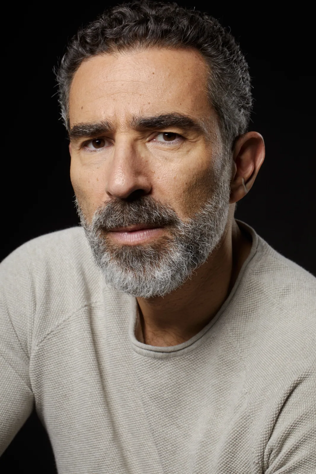 Outdoor headshot of Georgios Mantzakos